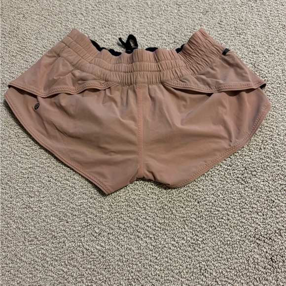 Lululemon Reversible hottie hits Best for size 4-6 - Picture 5 of 6